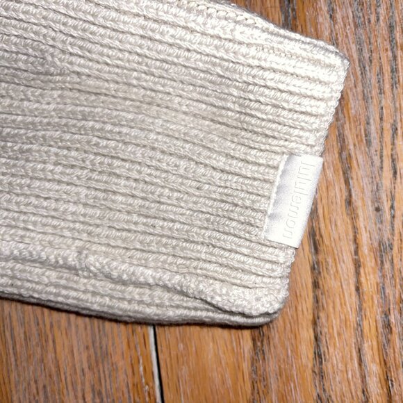 LULULEMON Women's Ribbed Knit Merino Wool-Blend Leg Warmer/never worn - Picture 3 of 8